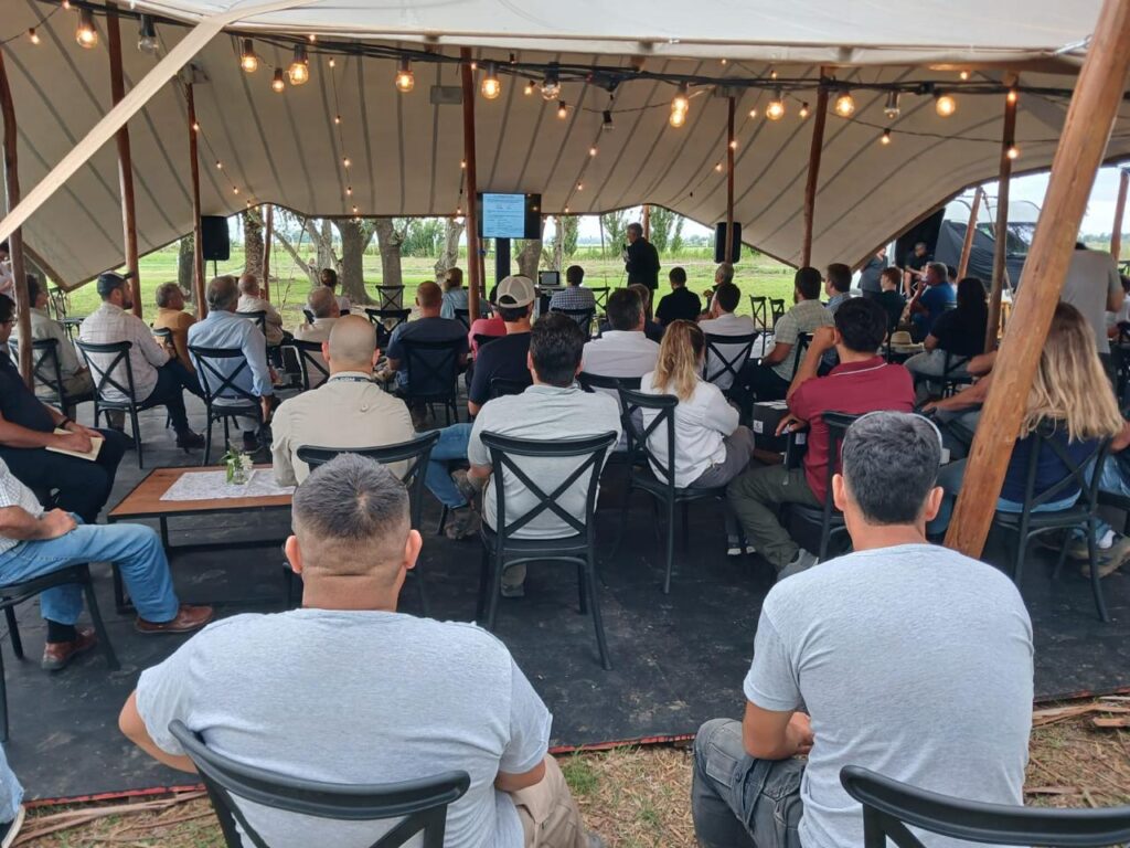 WhatsApp Image 2025-10-03 at 2.33.48 PM (4)